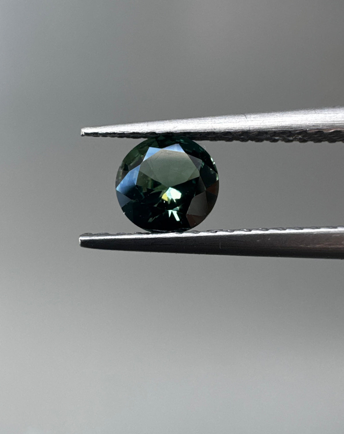 Green Blue Round Sapphire image 0