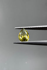 Yellow Pear Sapphire image 2