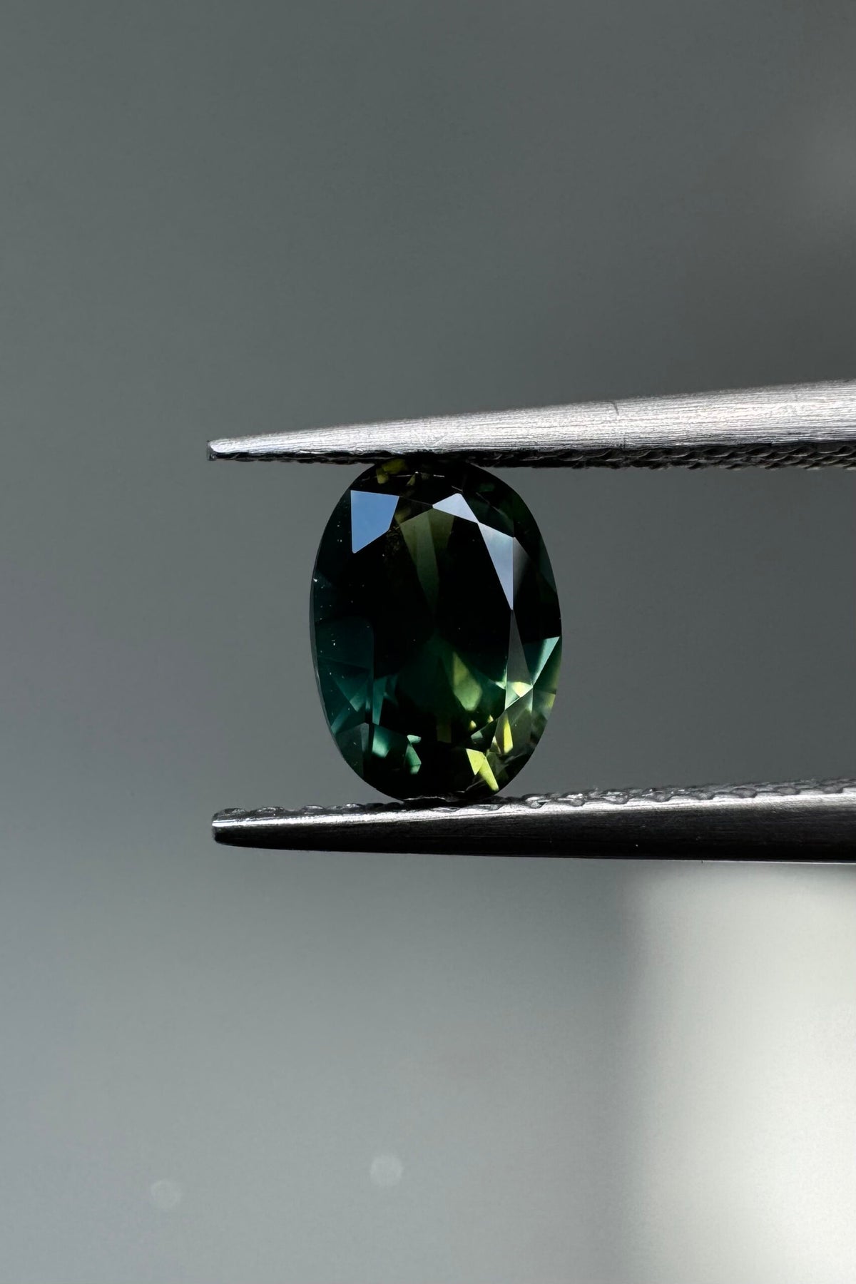 Oval Blue Green Yellow Parti Sapphire image 0